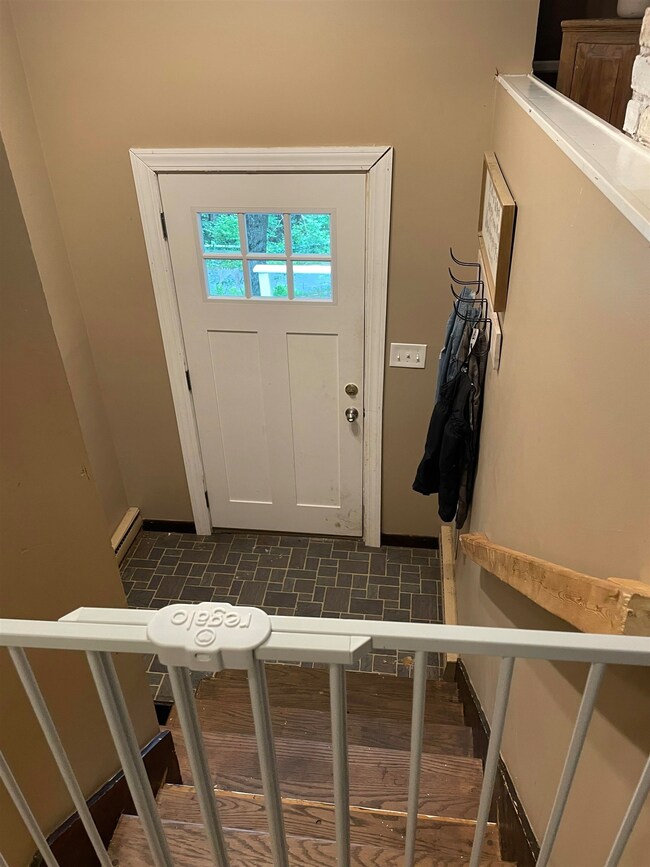 82 Scotts Dr, Charlestown, NH 03603 - photo 4