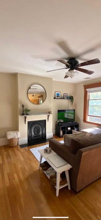 43 Chestnut St unit 2, Boston, MA 02129 - photo 2