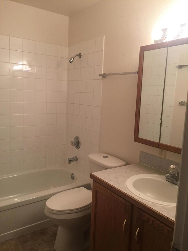 3649 Henderson Loop unit 3, Anchorage, AK 99507 - photo 7