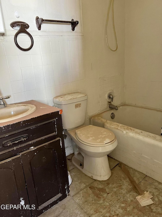 2406 Lebanon Ave unit Rear, El Paso, TX 79930 - photo 4