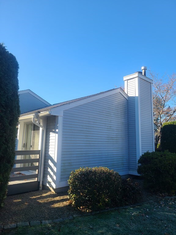 925 Crane Ave S unit 2, Taunton, MA 02780 - photo 3