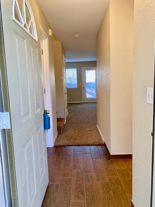 310 NE Terry Ln unit 3B, Grants Pass, OR 97526 - photo 4