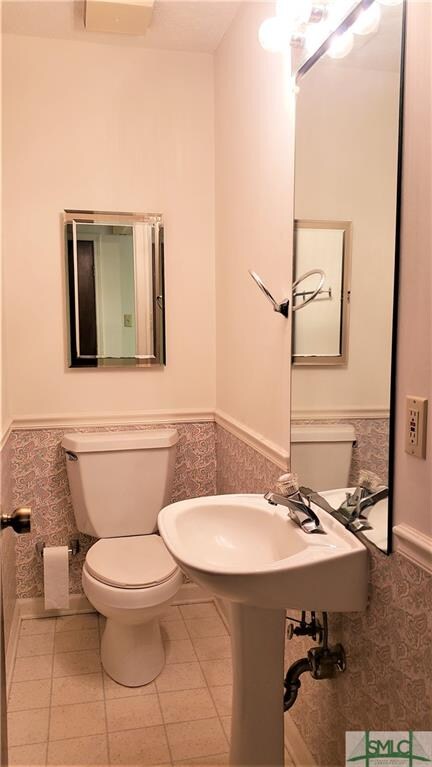 Half Bath off foyer