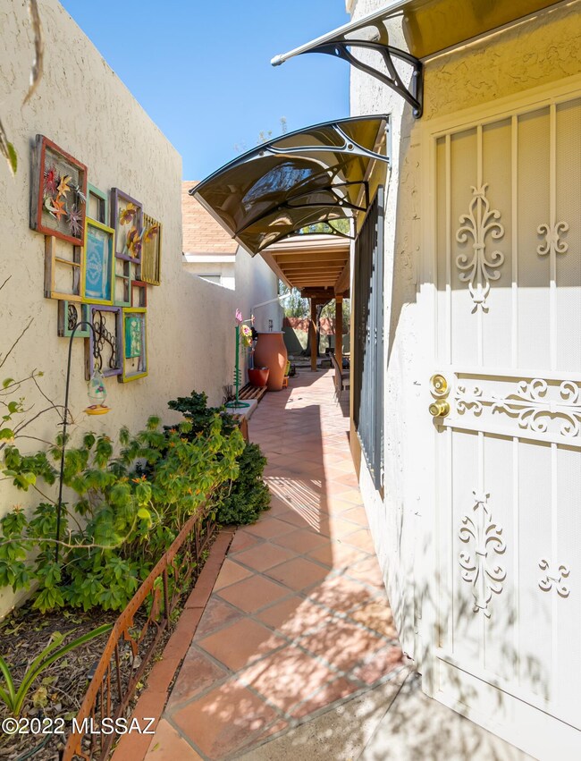 3 entry & side walk