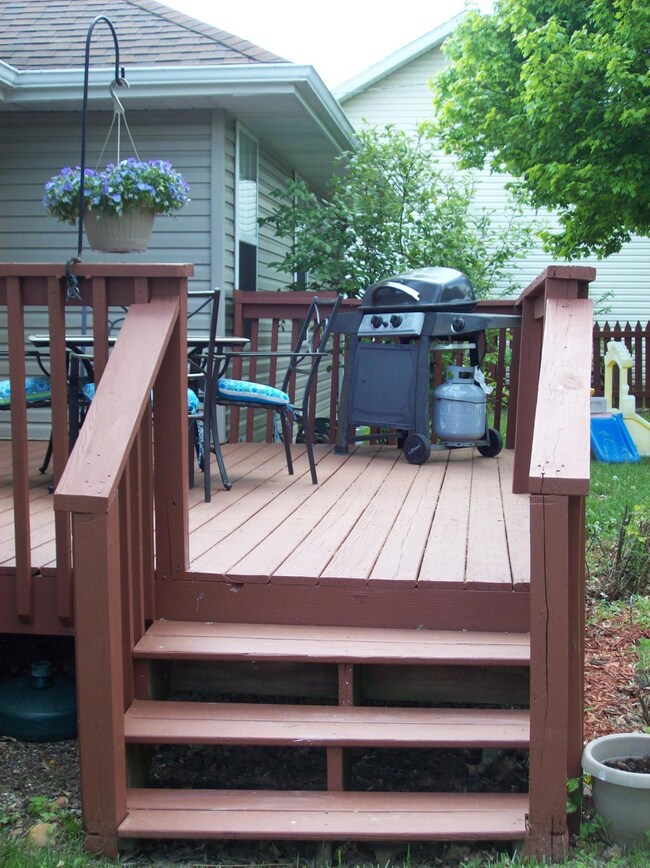 1259 Dunn-Deck