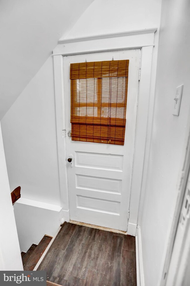 5544 Ashbourne Rd, Halethorpe, MD 21227 - photo 3