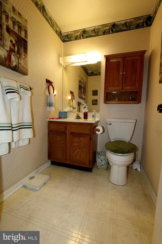 18012 Putter Dr, Hagerstown, MD 21740 - photo 4