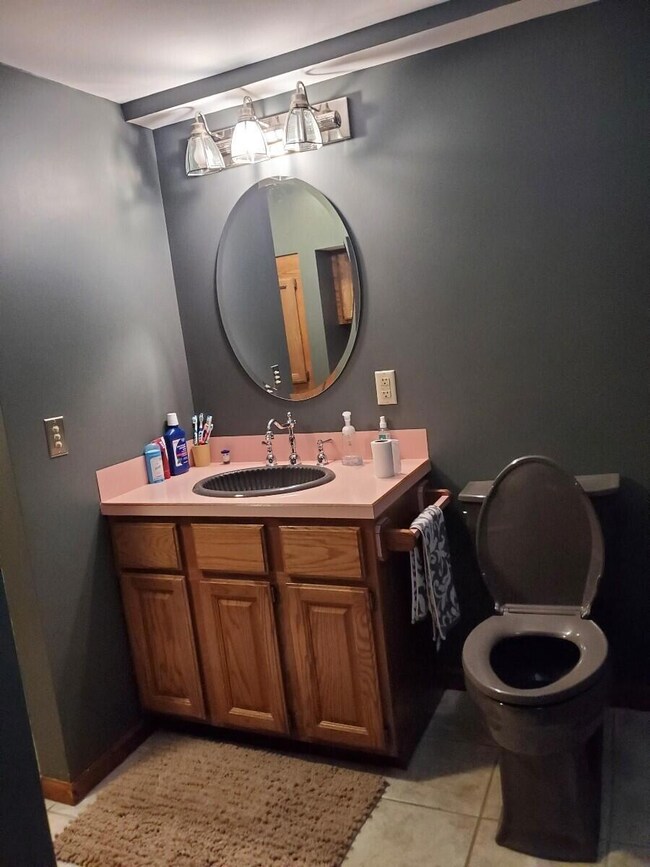 M bathroom2