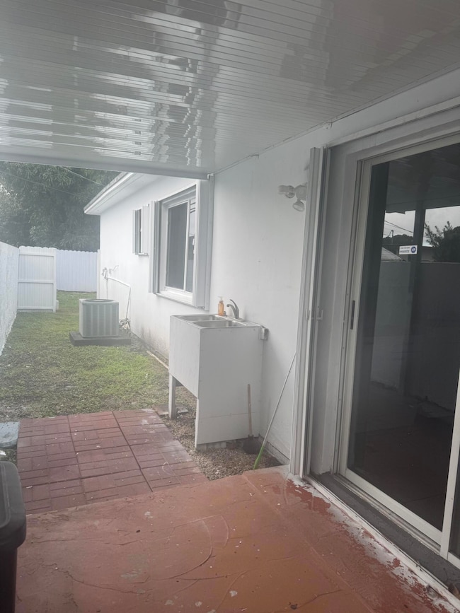 3335 W 8th Ave, Hialeah, FL 33012 - photo 6
