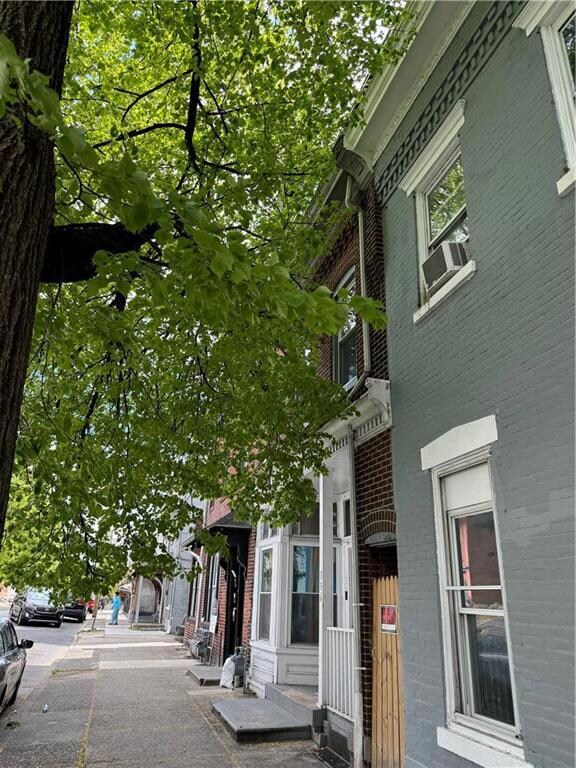 336 N 2nd St unit 2, Allentown, PA 18102 - photo 2