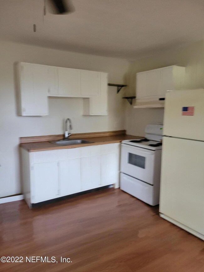 525 Talbot Ave unit A, Jacksonville, FL 32205 - photo 6