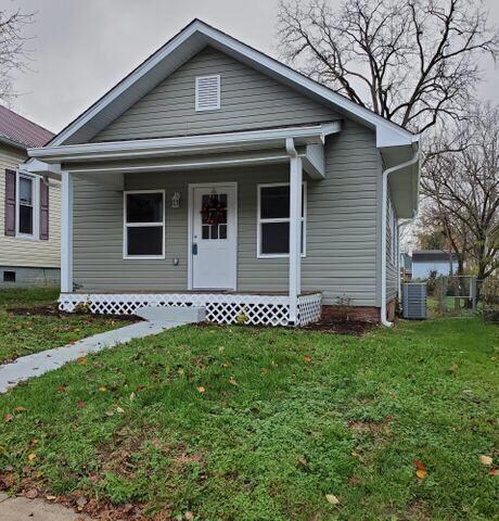 204 W Poplar St, Johnson City, TN 37604 - photo 3