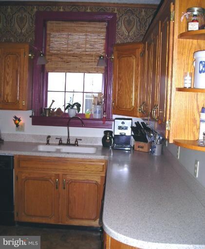 8 W 3rd St, Waynesboro, PA 17268 - photo 5