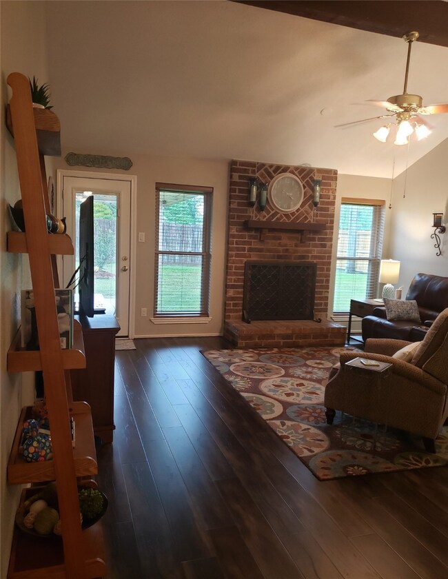 8011 Big Oak Trail Dr, Houston, TX 77040 - photo 5