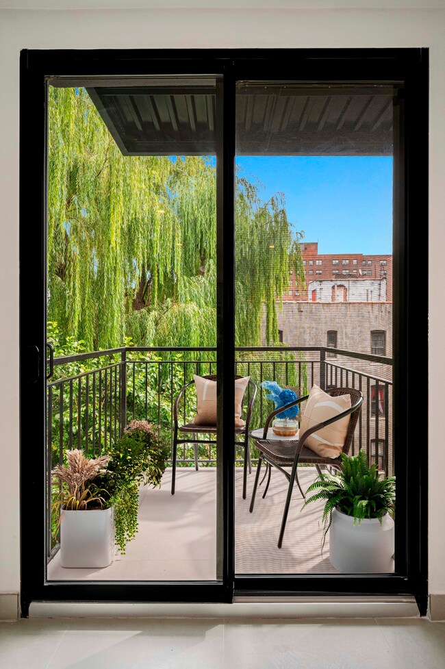 unlisted-address, New York, NY 10463 - photo 5