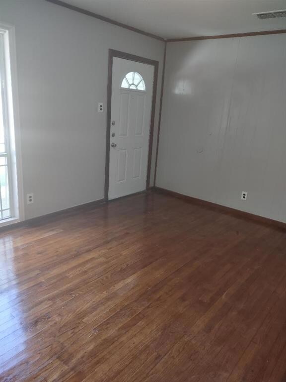 1026 SW 4th St, Grand Prairie, TX 75051 - photo 7