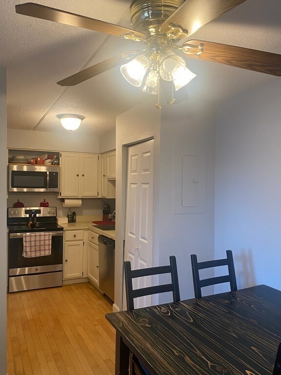 Gateway Condominiums unit 208N, Beverly, MA 01915 - photo 5