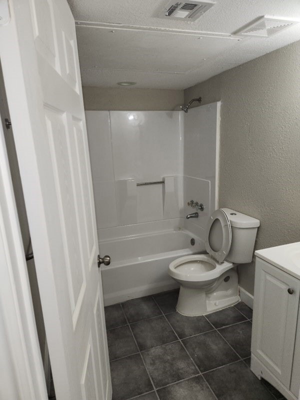 7816 Glass St, Houston, TX 77016 - photo 3