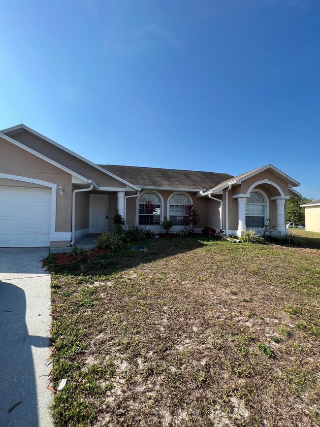 4251 SW Astro Ct, Port Saint Lucie, FL 34953 - photo 2