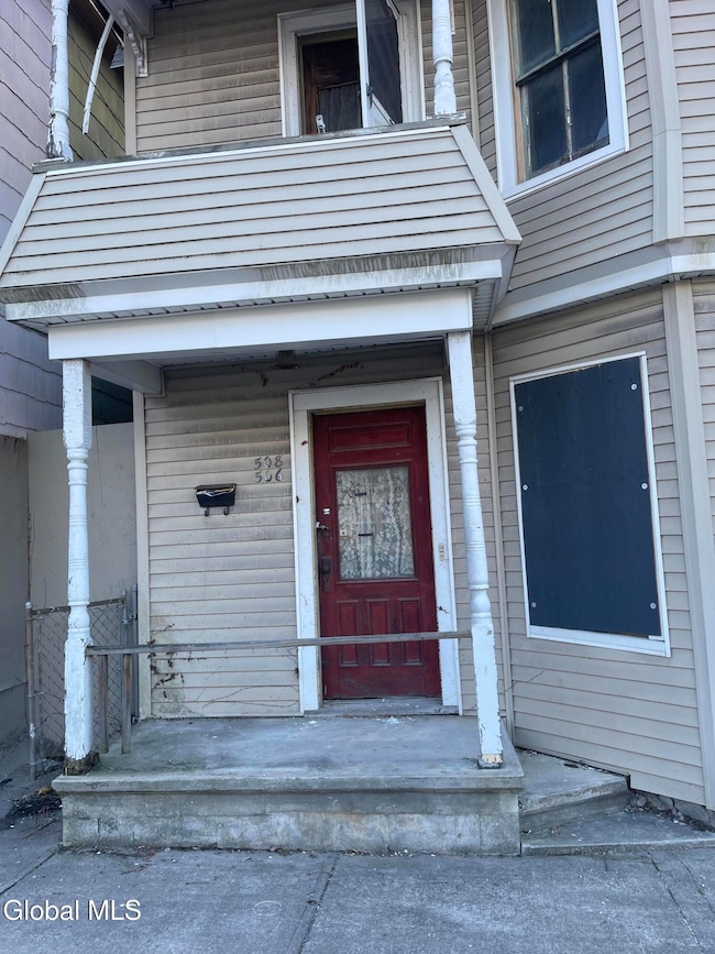 506 Hattie St, Schenectady, NY 12308 - photo 2