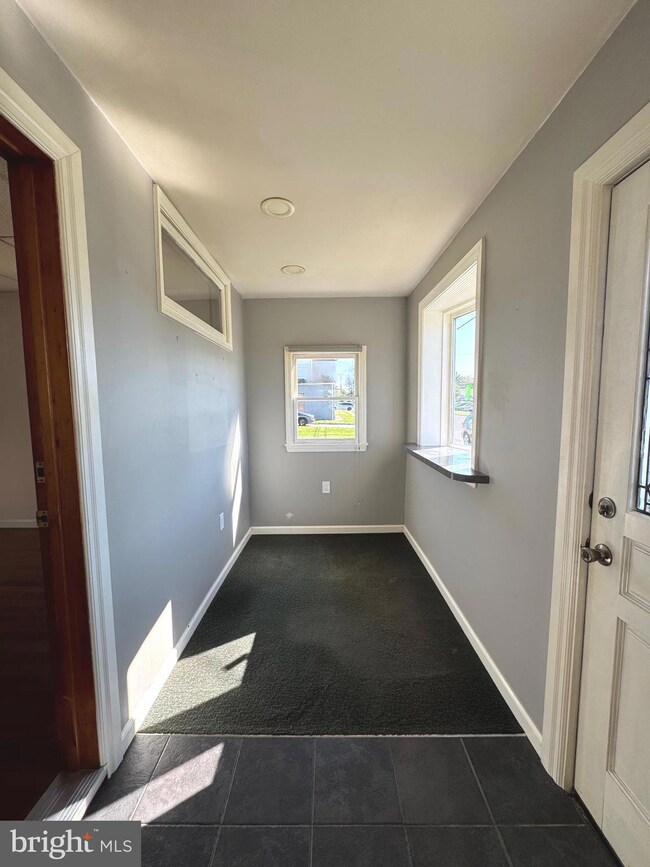 734 W Preston Ave, Somerdale, NJ 08083 - photo 5