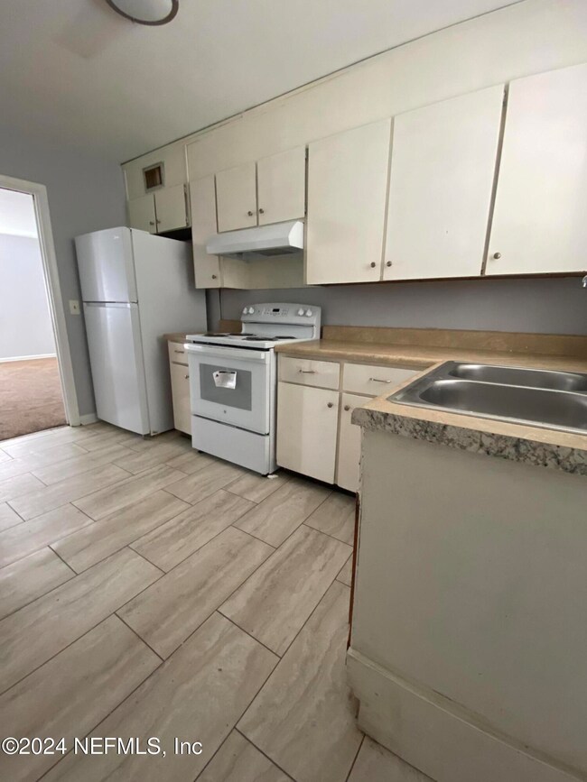 1130 Woodruff Ave unit 4, Jacksonville, FL 32205 - photo 6