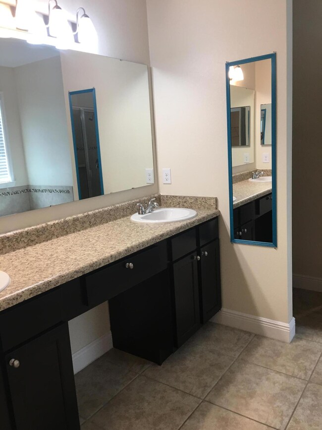 252CF561-DFFC-4DE6-ADB2-9CD71CAE792D