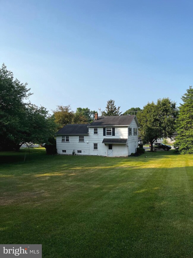 1925 E Cedarville Rd, Pottstown, PA 19465 - photo 3