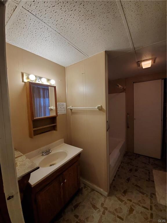 21 Main St unit 1, Walnutport, PA 18088 - photo 5
