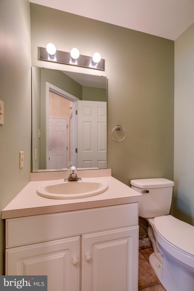 165 Hickory Ln, Reading, PA 19610 - photo 7