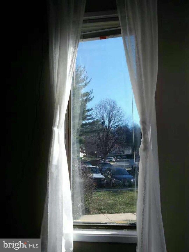 20208 Gentle Way, Montgomery Village, MD 20886 - photo 7