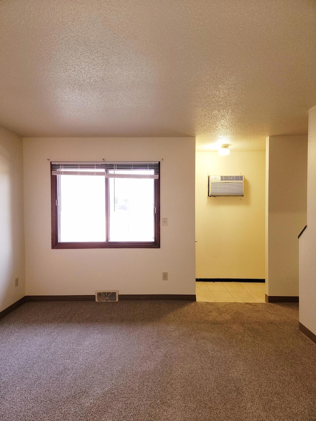 Blue Ridge Townhomes Living Room and Entry.jpg