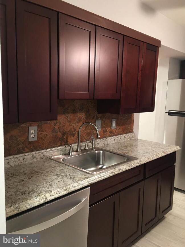 10262 Cub Run Ct, Manassas, VA 20109 - photo 4