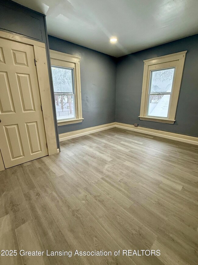 231 Rockwell St, Jackson, MI 49203 - photo 7