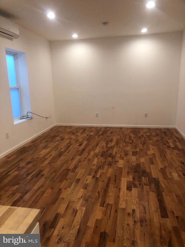 120 E Main St unit 8, Norristown, PA 19401 - photo 3