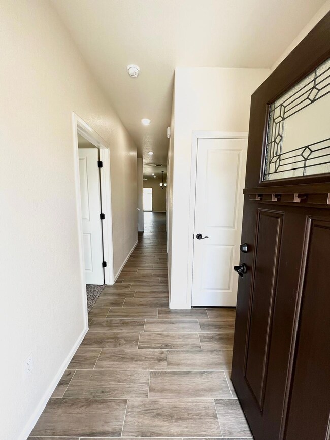 8137 Cooley Ave unit B, El Paso, TX 79907 - photo 3