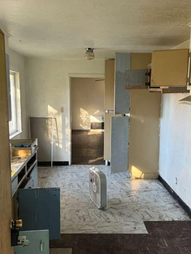 746 Oak St, Yreka, CA 96097 - photo 3