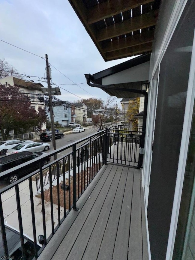 77 Norwood St, Newark, NJ 07106 - photo 4