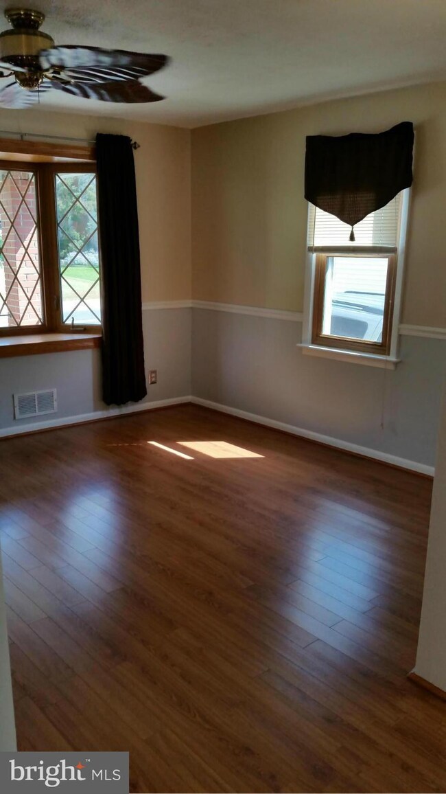 4915 Kenwood Ave, Baltimore, MD 21206 - photo 4