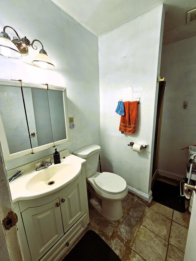 2355 Upton Ave N, Minneapolis, MN 55411 - photo 4