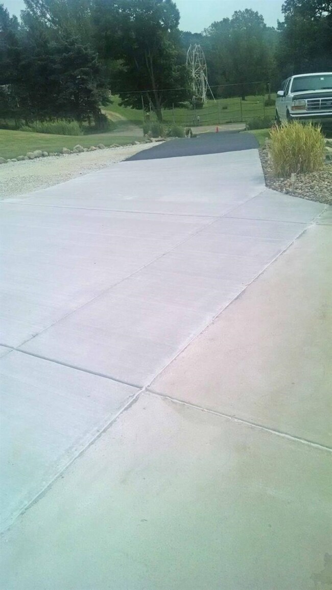 4708 N 100 W, La Porte, IN 46350 - photo 7