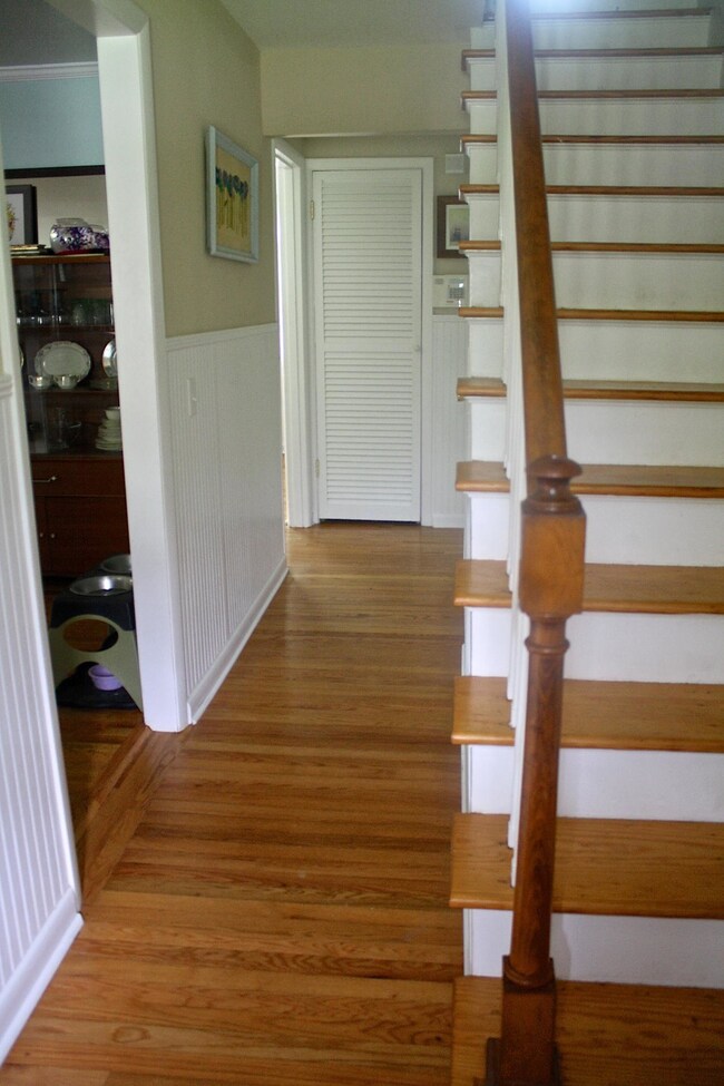 5 Front Hall 2