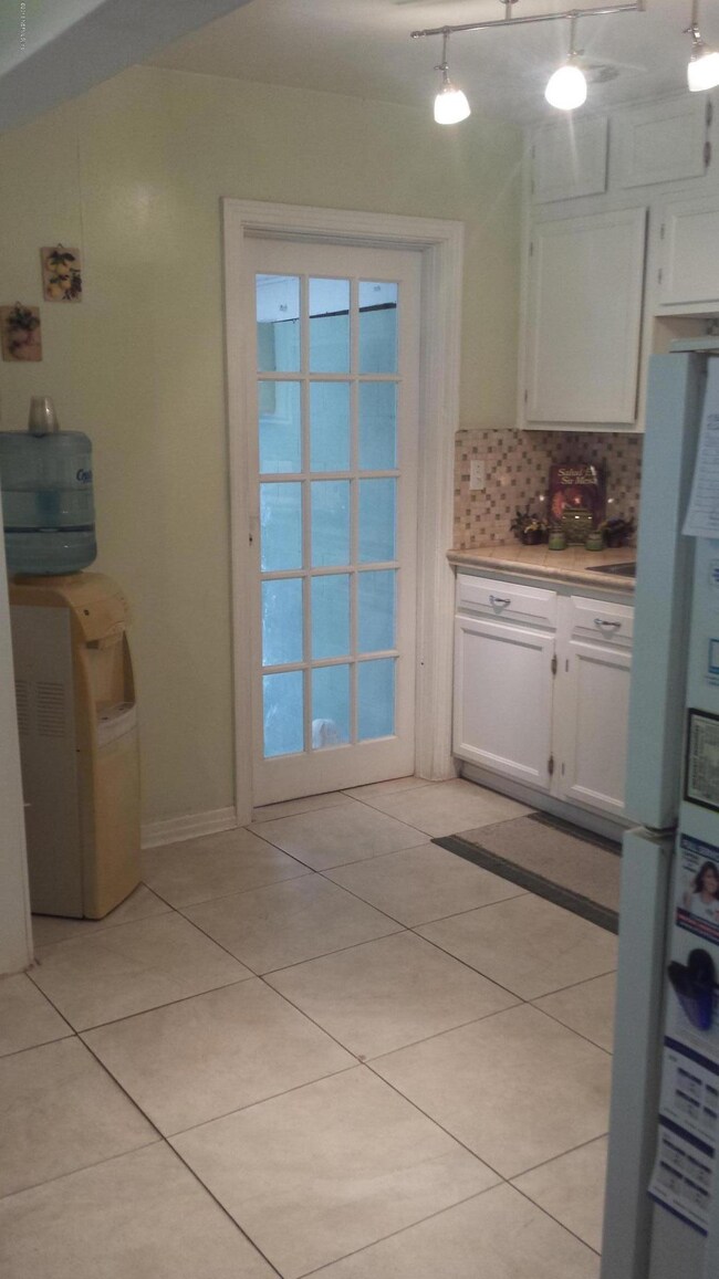5356 Plymouth St, Jacksonville, FL 32205 - photo 7