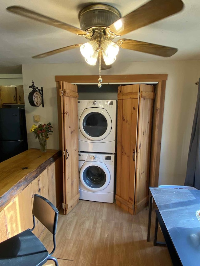 Laundry being sold with the unit