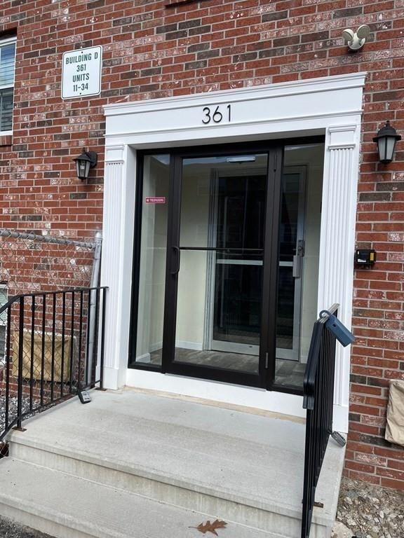 361 Hildreth St unit 22, Lowell, MA 01850 - photo 2
