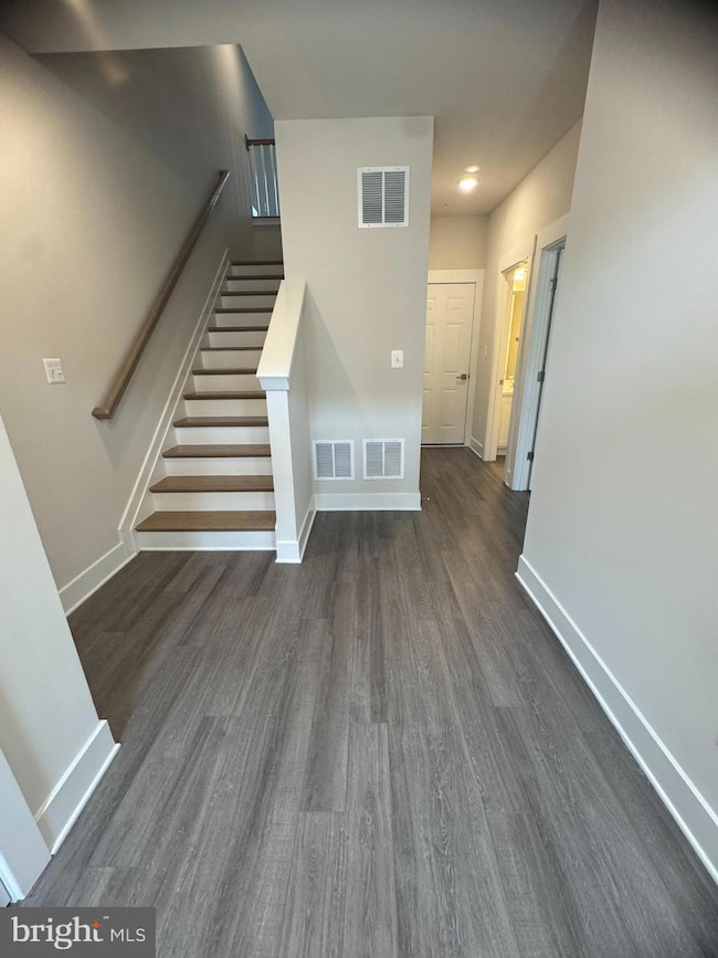 203 Pomegranate Ln, Frederick, MD 21701 - photo 2