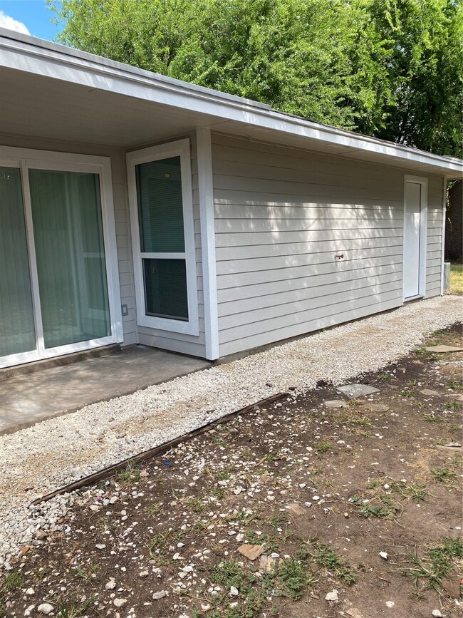 11025 Panicum Ct, Houston, TX 77086 - photo 7