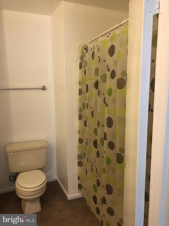 804 Abbey Ct, Sicklerville, NJ 08081 - photo 5