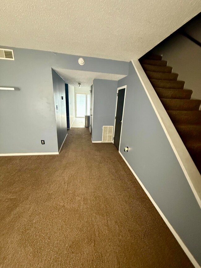 3707 S Luster Ave unit A, Springfield, MO 65804 - photo 5