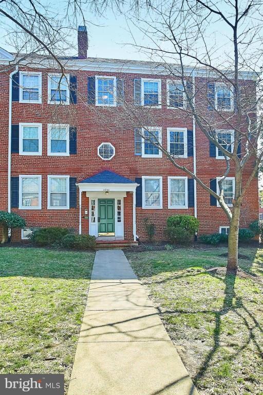 4902 29th Rd S unit C2, Arlington, VA 22206 - photo 2